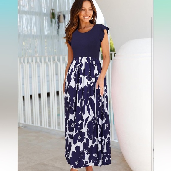 Elegant Navy Floral Maxi Dress Maturnity - Picture 3 of 6